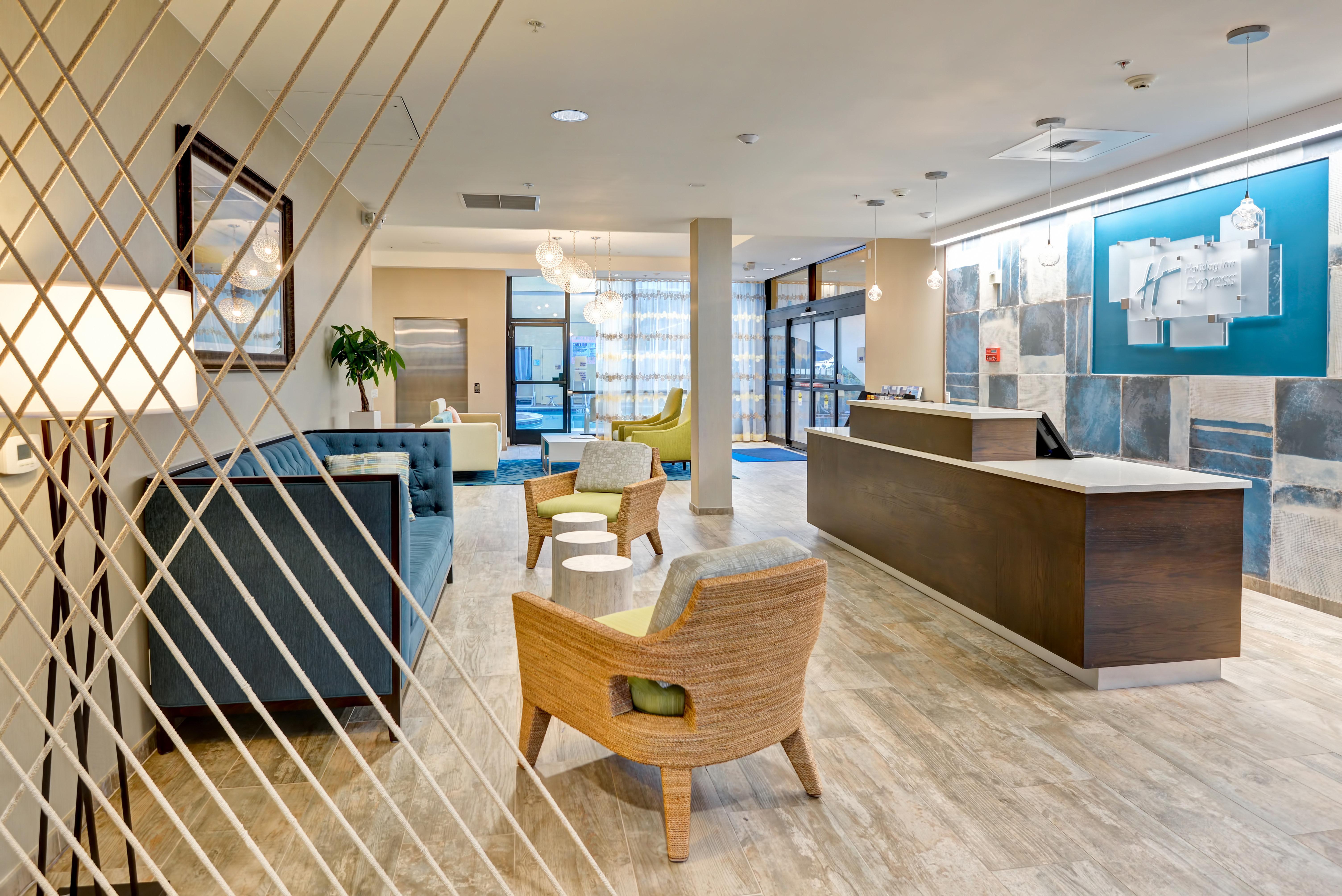 Holiday Inn Express Newport Beach By Ihg Zewnętrze zdjęcie